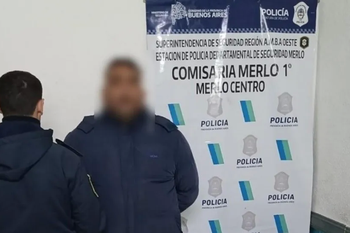 barrabravas de argentino de merlo amenazaron al plantel