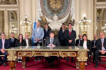 javier milei envia al congreso la ley omnibus