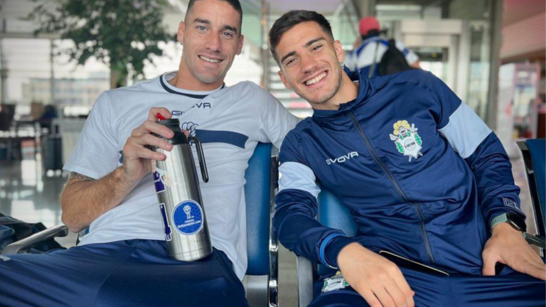 Gimnasia viajó a Perú: el equipo que eligió Sebastián Romero y la sorpresa entre los concentrados
