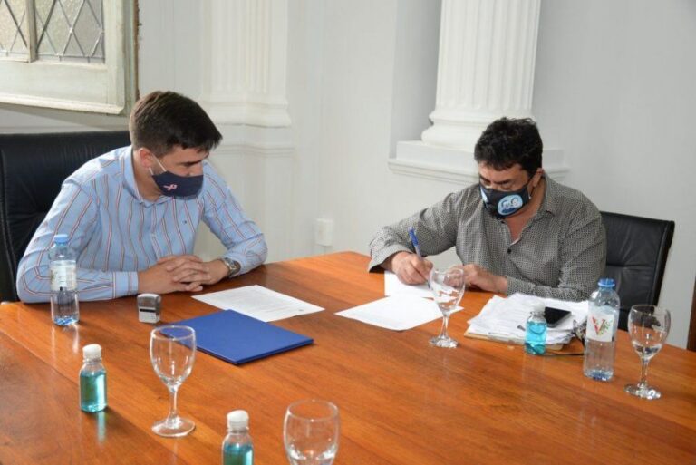 Olavarría: acuerdo paritario y polémica por terrenos municipales