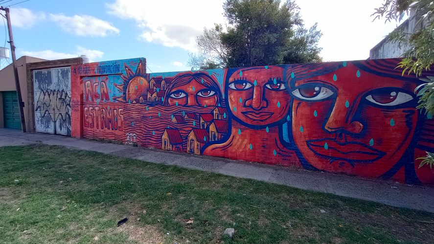Mural ubicado en Avenida 7 y 525 en Tolosa, a 10 años de la inundación del 2 de abril de 2013.