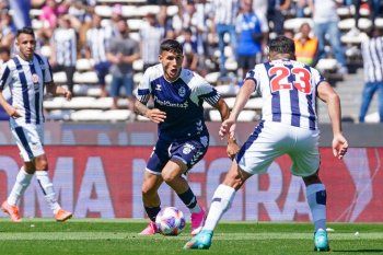Tomás Muro en Gimnasia ante Talleres por la Liga Profesional.