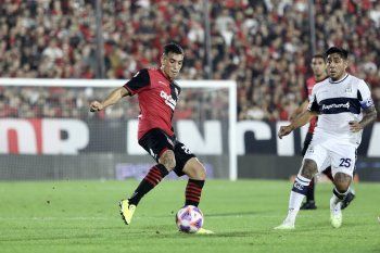 Cristian Tarragona ante Newells en Rosario para Gimnasia,