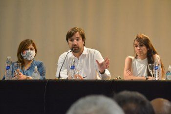 El ministro de salud de la provincia de Buenos Aires, Nicolás Kreplak, evaluó la posibilidad de que la vacuna sea obligatoria.
