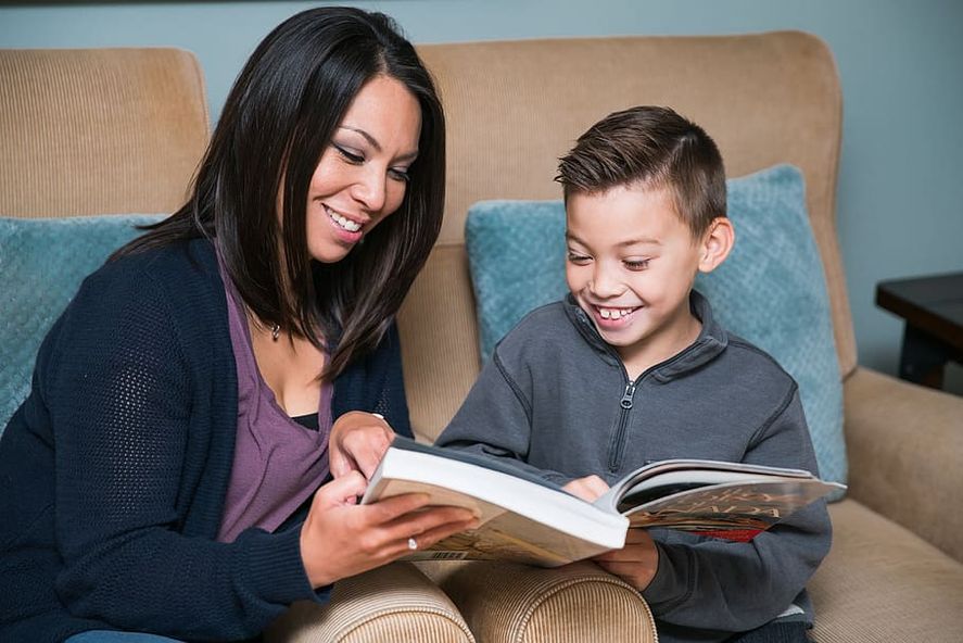 Según un estudio, los niños que comienzan a leer a edad temprana tendrían una mejor salud mental en la adolescencia.  