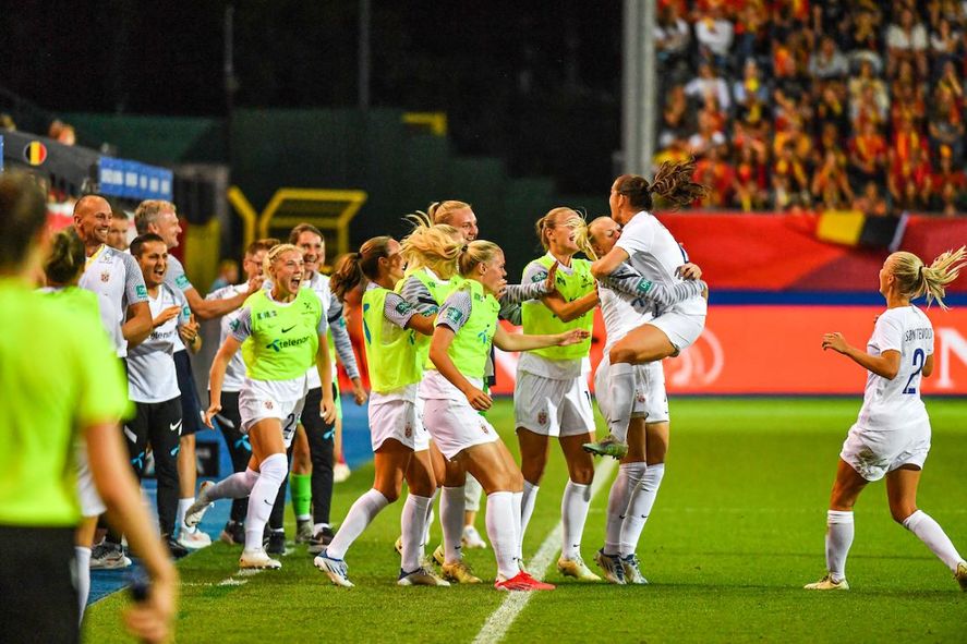 Noruega, uno de los únicos cuatro países que fueron campeones del mundo en fútbol femenino. Fue en 1995.