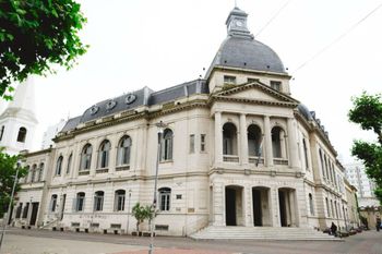 paritarias en olavarria: tras un largo conflicto, hubo acuerdo entre el intendente y los municipales