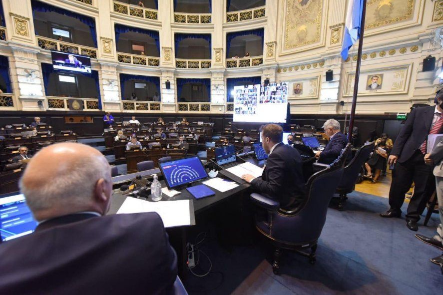 Otermín celebró la aprobación del Presupuesto 2021