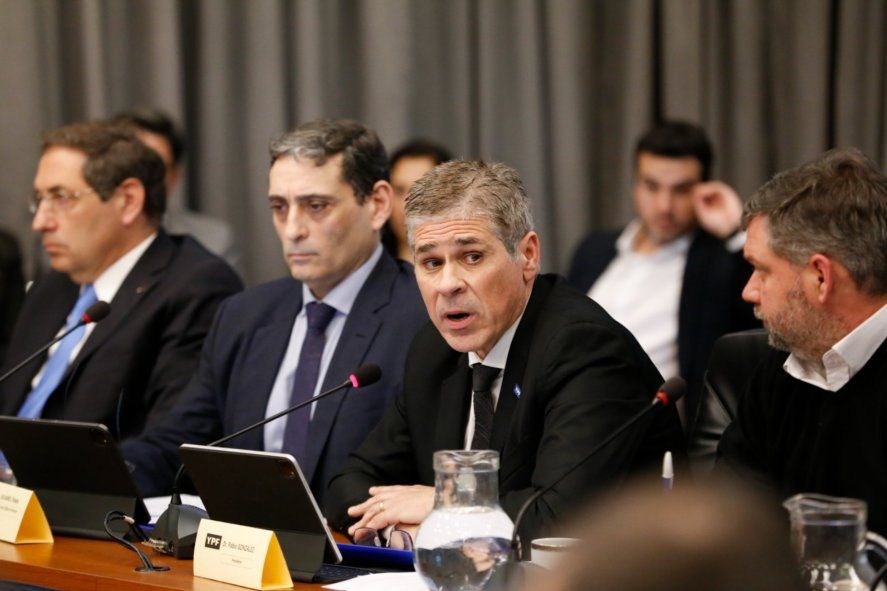 Pablo González es el actual presidente de YPF y es un férreo defensor de la participación estatal en la compañía petrolera. Pablo González es el actual presidente de YPF y es un férreo defensor de la participación estatal en la compañía petrolera.