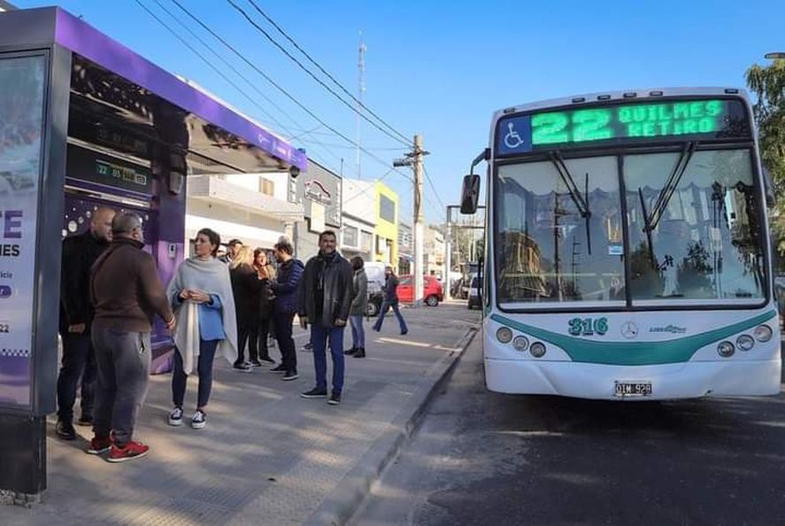 Las nuevas paradas de Quilmes tienen cámaras de videovigilancia incorporadas