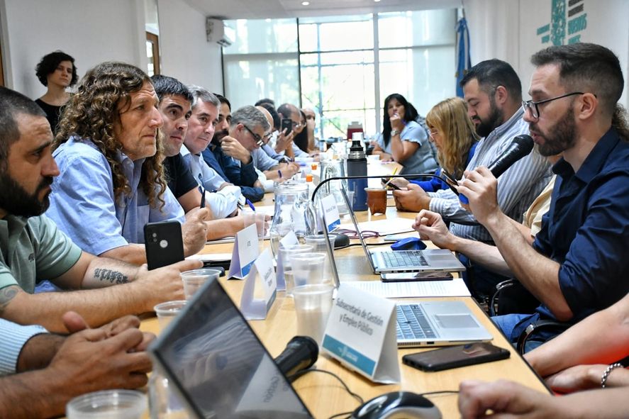 Paritarias: Los estatales también aceptaron el aumento del 40% de la Provincia
