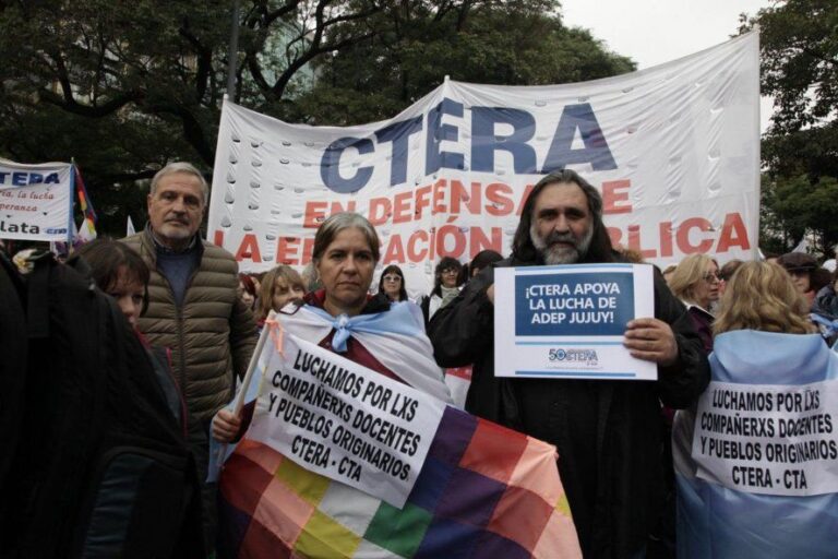 El estallido de Jujuy une al SUTEBA oficial con el Multicolor