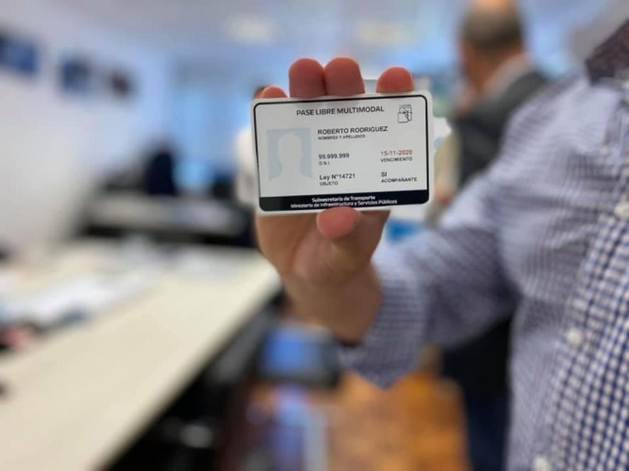 Un proyecto busca que solo sea válido el CUD para que las personas con discapacidad puedan viajar en Transporte.