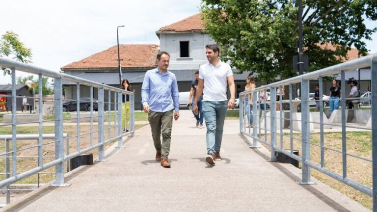 Carlos Bianco se despachó contra los intendentes de San Nicolás y Campana