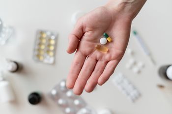 la anmat prohibio la venta de varios suplementos dietarios: que marcas no hay que comprar