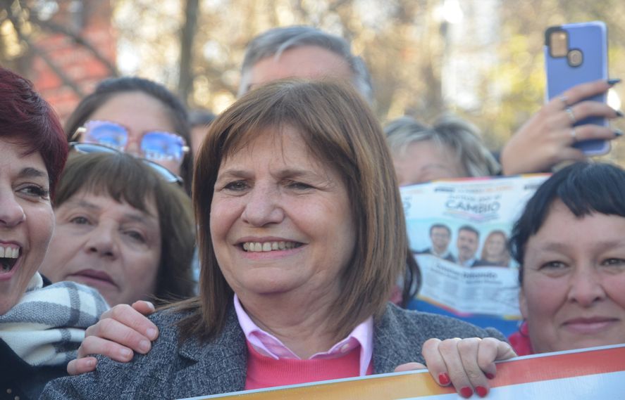 Patricia Bullrich y una arenga sin filtros: Ganar y “defender el gobierno” en la calle Patricia Bullrich y una arenga sin filtros: Ganar y “defender el gobierno” en la calle