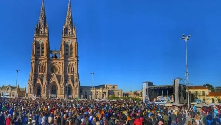 Comenzó la Peregrinación a Luján: conocé el origen de esta tradición que convoca a miles de fieles