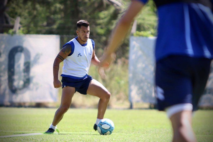 Pérez García regresó en el Lobo, después de un mes afuera por lesión.