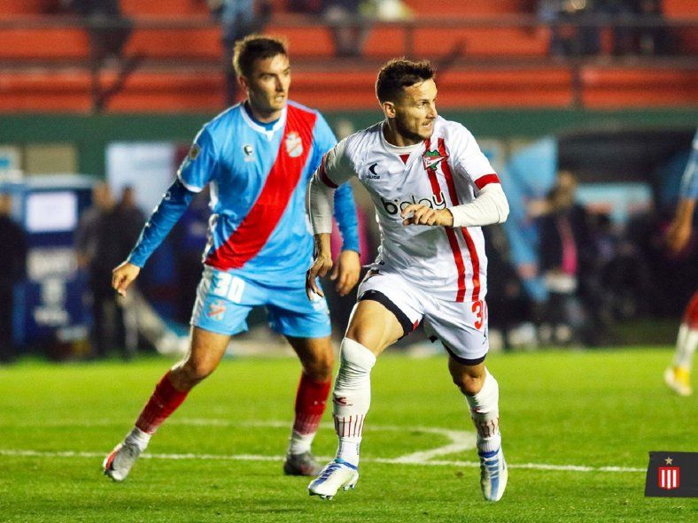 Pablo Piatti reapareció en Estudiantes y lo hizo en la derrota ante Arsenal por el Torneo de la Liga Profesional (Prensa EDLP)