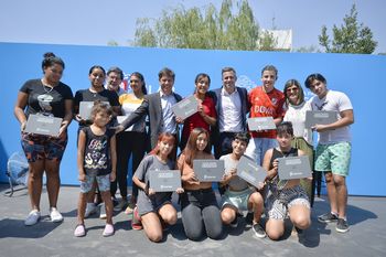 axel kicillof aspira a que haya escuelas a estrenar en los 135 municipios