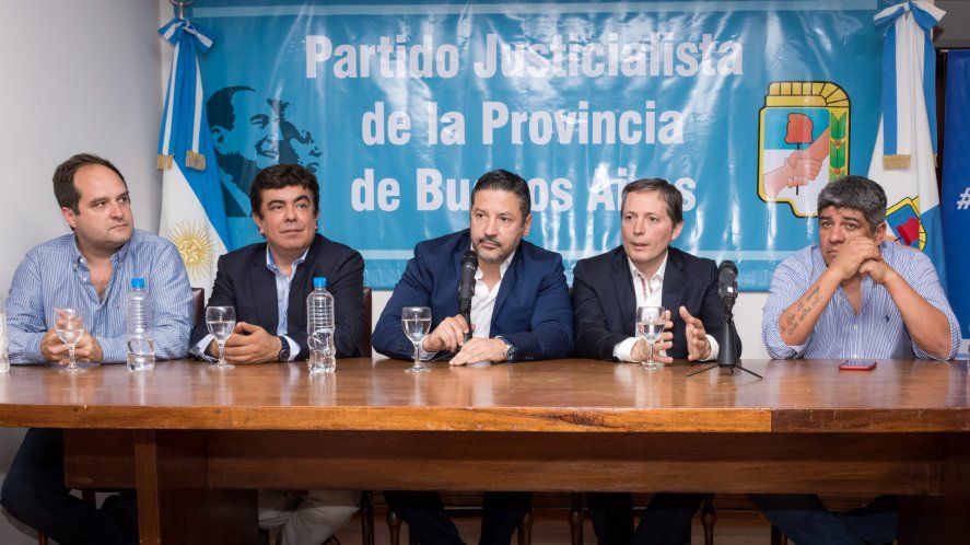 Interna del PJ: Fernado Gray resiste solo ante el desembarco de Máximo Kirchner