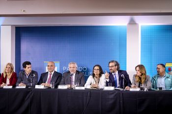 con axel kicillof invitado, alberto fernandez reune al consejo nacional del pj