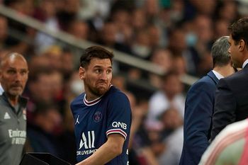 Messi dio positovo tras mostrarse en varios festejos y a Pochettino no le gustó nada.