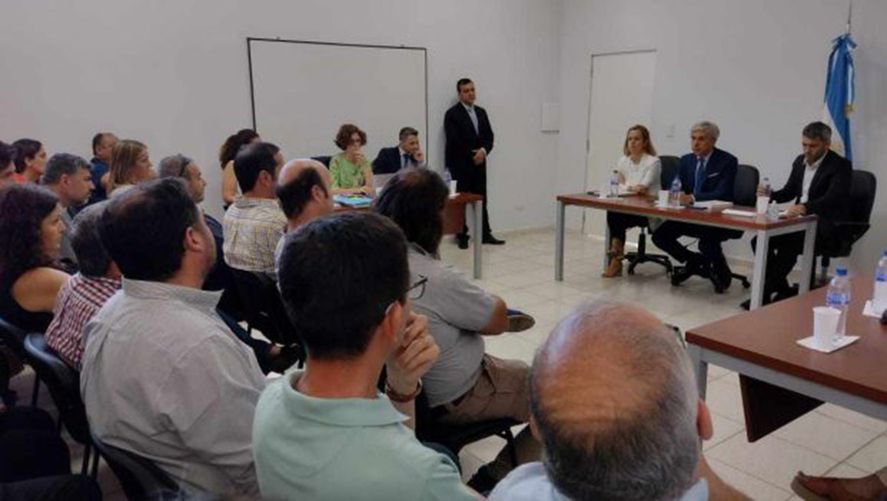 Ponen un límite a los agroquímicos por tierra en un municipio bonaerense