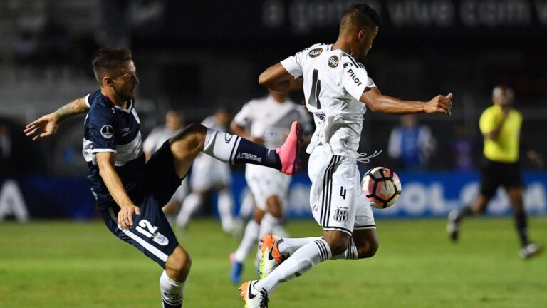 Gimnasia: ¿Cómo le fue jugando en Brasil?
