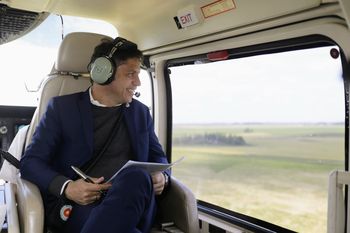 Axel Kicillof recorrió el estado de obra en el Río Salado