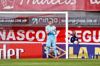 Jerónimo Pourtau en su debut con la camiseta de Estudiantes.