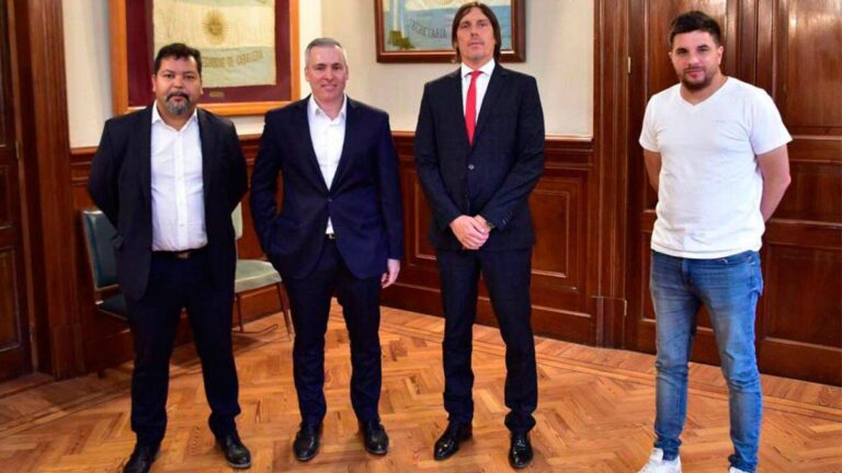 Gimnasia y Estudiantes, unidos y libres de violencia