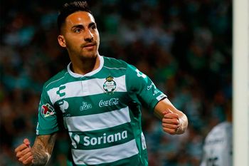 Espera en Santos Laguna por Estudiantes.