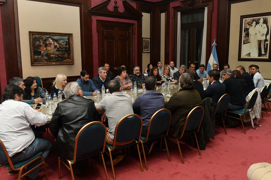 Provincia prepara otro aumento salarial para estatales: ¿Cuál sería la oferta? Provincia prepara otro aumento salarial para estatales: ¿Cuál sería la oferta?