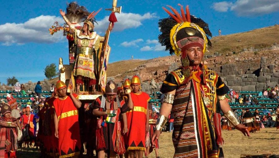 Su origen basado en una ceremonia religiosa en honor a Inti, el dios del Sol