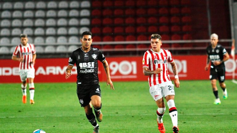 Estudiantes sigue sin poder volver a ganar en UNO