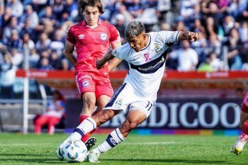 Eric Ramírez define y le da la segunda alegría a Gimnasia ante Argentinos Juniors
