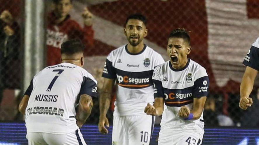 La última vez que Gimnasia había logrado dos victorias al hilo ante rivales de su misma categoría había sido con Maradona.