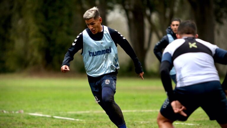 Gimnasia: práctica para titulares, amistoso para suplentes