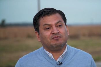 culebron en san pedro: padre e hijo enfrentados gracias a javier milei