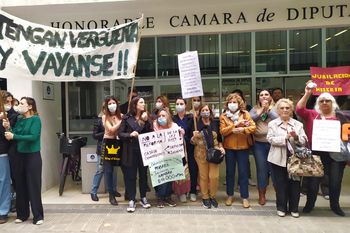 Legislatura: Odontólogos marcharon contra una reforma jubilatoria