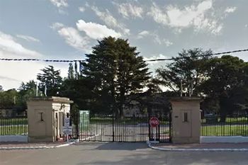 En el predio del Regimiento Militar de Azul hallaron restos humanos