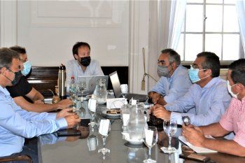 Pablo López recibió a los intendentes radicales en el Ministerio de calle 6 y 45, en La Plata.