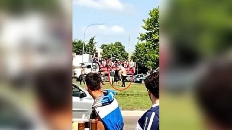 Hinchas de Gimnasia robaron y golpearon a uno de Estudiantes