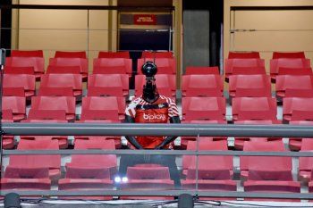Robot con cámaras 360 para realidad virtual en Estudiantes