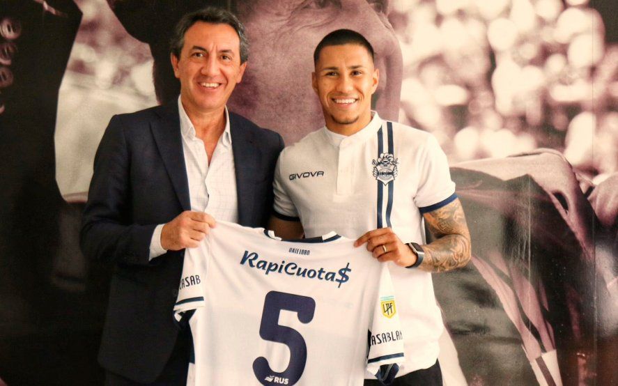 Rodrigo Saravia llegó hace solo seis meses a Gimnasia Rodrigo Saravia llegó hace solo seis meses a Gimnasia