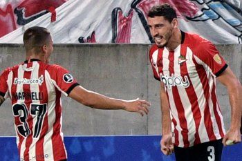Estudiantes supera a Everton y se mete en la Fase de Grupos.