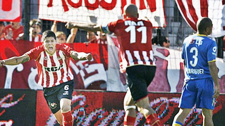 Estudiantes: del misil de Rojo al renacer de la Gata