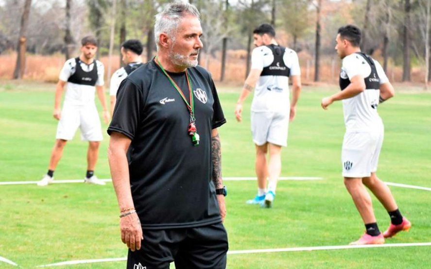 Sergio Rondina se jugará un partido clave ante Gimnasia.