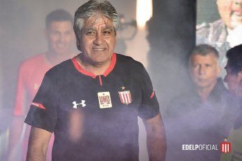 Rubén Agüero en la inauguración de UNO